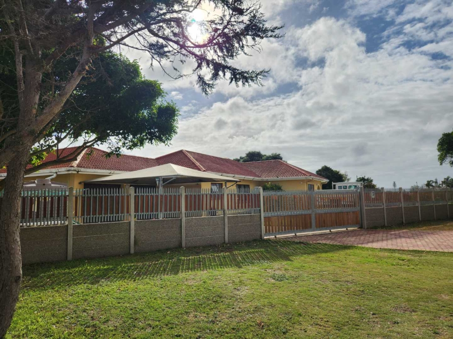 4 Bedroom Property for Sale in Hartenbos Central Western Cape